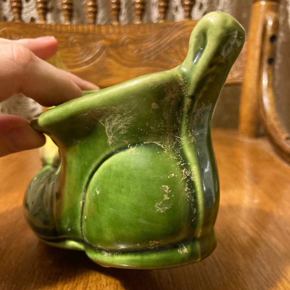 Vintage Yellow Elf Pixie on Green Shoe Boot - Smirk Expression - Picture 3 of 16